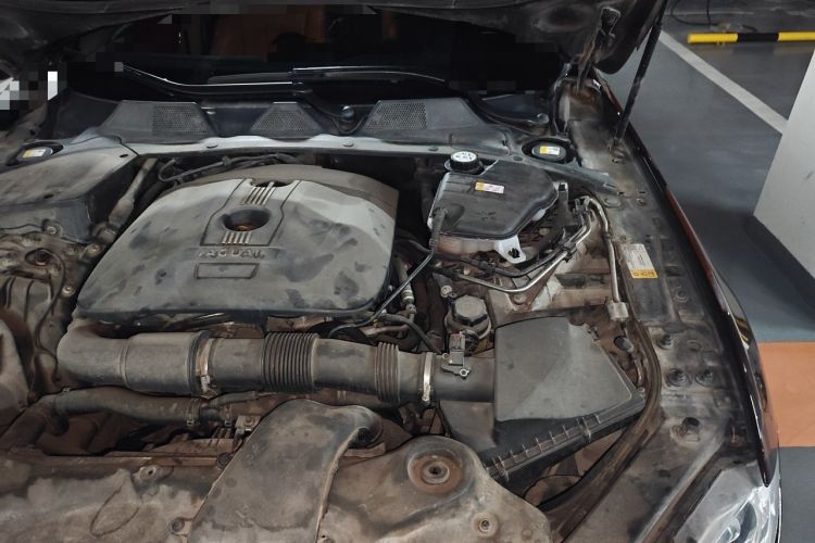 Used Jaguar XJ 2013 XJL 2.0T Elegance Business Edition Engine Bay Left