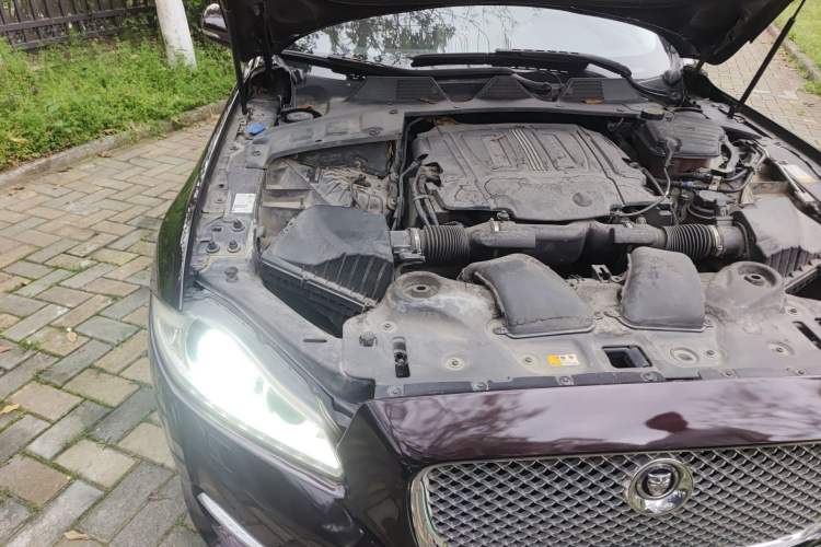 Used Jaguar XJ 2013 XJL 3.0 SC Panoramic Business Edition Engine Bay Right