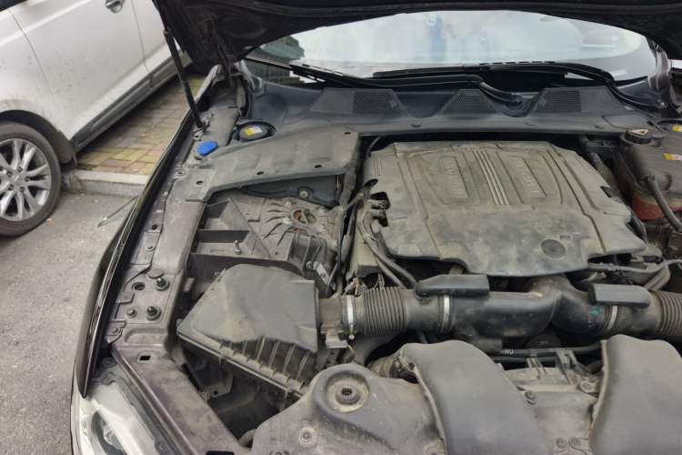 Used Jaguar XJ 2013 XJL 3.0 SC Flagship Business Edition Engine Bay Right