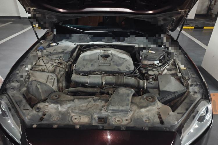 Used Jaguar XJ 2013 XJL 2.0T Elegance Business Edition Engine Bay