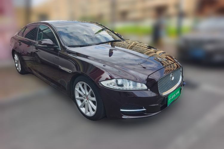 Used Jaguar XJ 2013 XJL 3.0 SC Flagship Business Edition Front Right 45 Deg