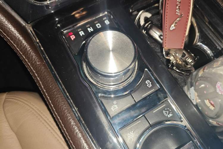 Used Jaguar XJ 2013 XJL 2.0T Elegance Business Edition Gear Lever