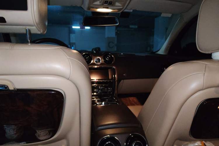 Used Jaguar XJ 2013 XJL 3.0 SC Panoramic Business Edition Headliner