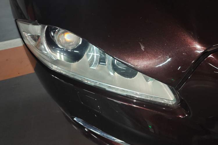 Used Jaguar XJ 2013 XJL 2.0T Elegance Business Edition Right Front Headlight