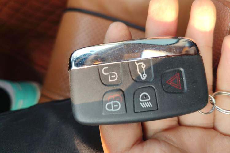 Used Jaguar XJ 2013 XJL 3.0 SC Panoramic Business Edition Vehicle Key