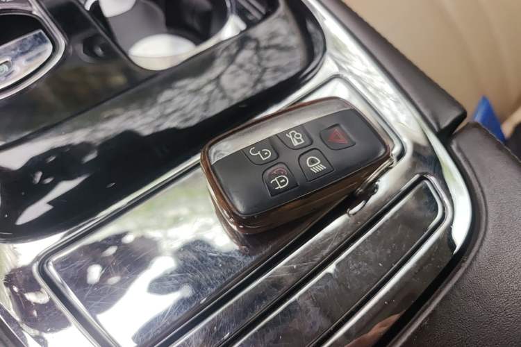 Used Jaguar XJ 2013 XJL 3.0 SC Panoramic Business Edition Vehicle Key