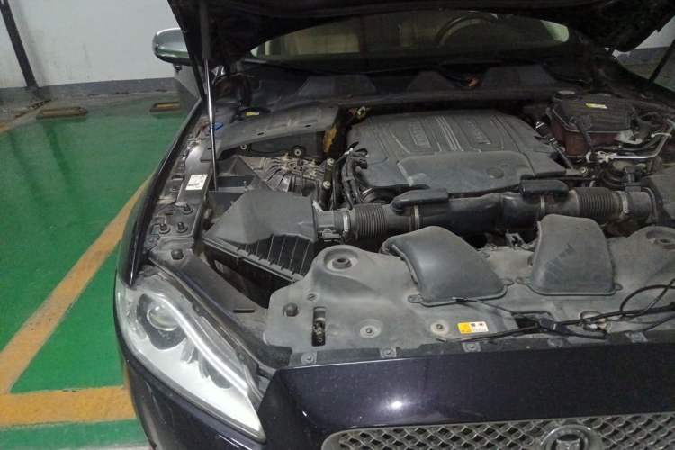 Used Jaguar XJ 2013 XJL 3.0 SC Cambridge Limited Edition Engine Bay Right