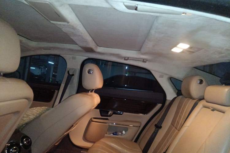 Used Jaguar XJ 2013 XJL 3.0 SC Cambridge Limited Edition Headliner
