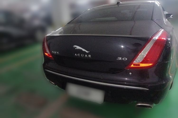 Used Jaguar XJ 2013 XJL 3.0 SC Cambridge Limited Edition Rear