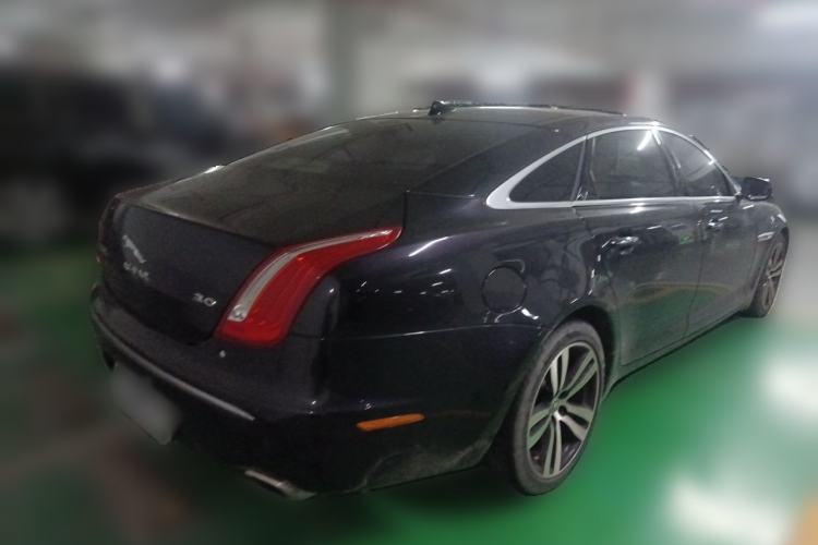 Used Jaguar XJ 2013 XJL 3.0 SC Cambridge Limited Edition Rear Right 45 Deg