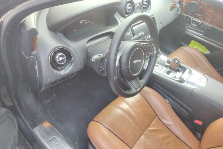 Used Jaguar XJ  Driver Seat