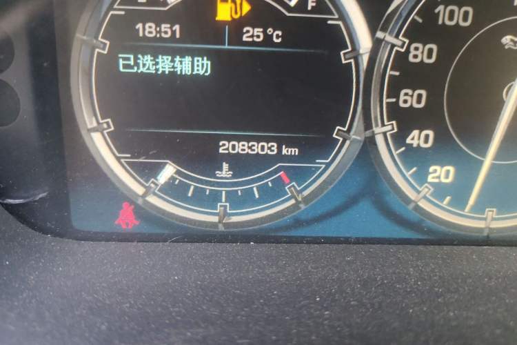 Used Jaguar XJ  Odometer Close Up