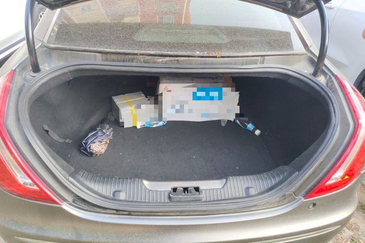 Used Jaguar XJ  Trunk
