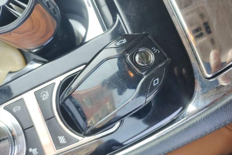 Used Jaguar XJ  Vehicle Key