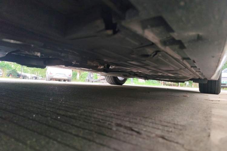 Used Jaguar XJ 2013 XJL 2.0T Elegance Business Edition Chassis Front Left