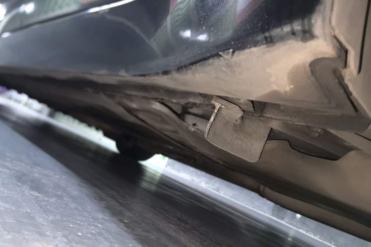 Used Jaguar XJ 2013 XJL 3.0 SC Panoramic Business Edition Chassis Rear Left