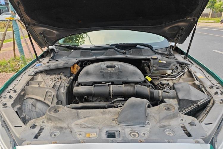 Used Jaguar XJ 2013 XJL 2.0T Elegance Business Edition Engine Bay
