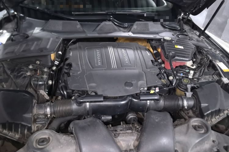 Used Jaguar XJ 2013 XJL 3.0 SC Panoramic Business Edition Engine Bay
