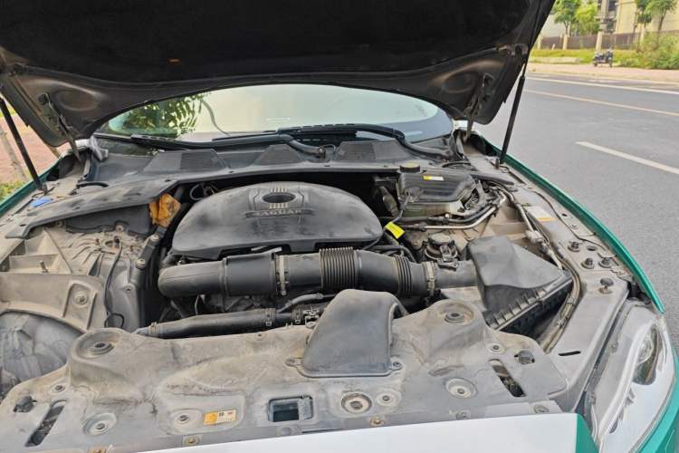 Used Jaguar XJ 2013 XJL 2.0T Elegance Business Edition Engine Bay Left