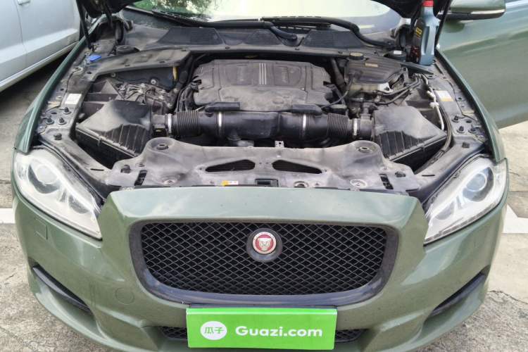 Used Jaguar XJ 2013 XJL 3.0 SC Panoramic Business Edition Engine Bay