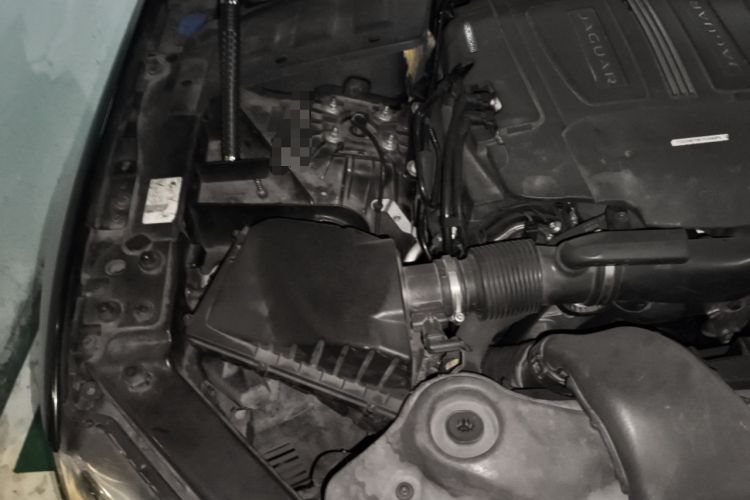Used Jaguar XJ 2013 XJL 3.0 SC Flagship Business Edition Engine Bay Right