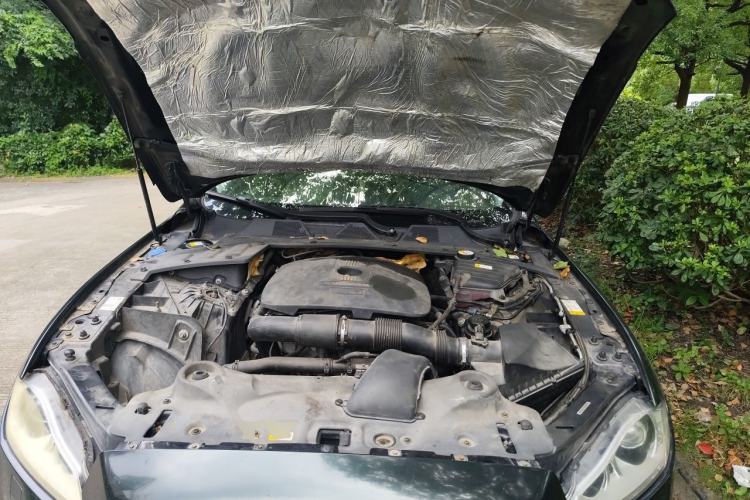 Used Jaguar XJ 2013 XJL 2.0T Elegance Business Edition Engine Bay