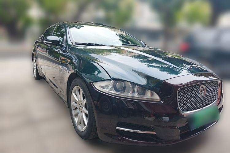Used Jaguar XJ 2013 XJL 2.0T Elegance Business Edition Front Right 45 Deg