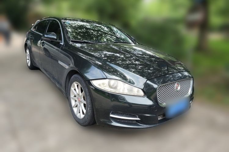 Used Jaguar XJ 2013 XJL 2.0T Elegance Business Edition Front Right 45 Deg