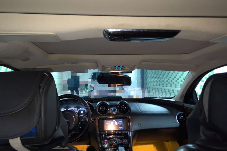 Used Jaguar XJ 2013 XJL 3.0 SC Panoramic Business Edition Headliner