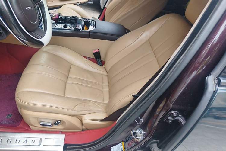 Used Jaguar XJ 2013 XJL 2.0T Elegance Business Edition Left Front Seat