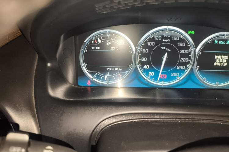 Used Jaguar XJ 2013 XJL 3.0 SC Flagship Business Edition Odometer Close Up