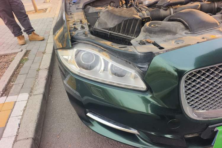 Used Jaguar XJ 2013 XJL 3.0 SC Panoramic Business Edition Right Front Headlight