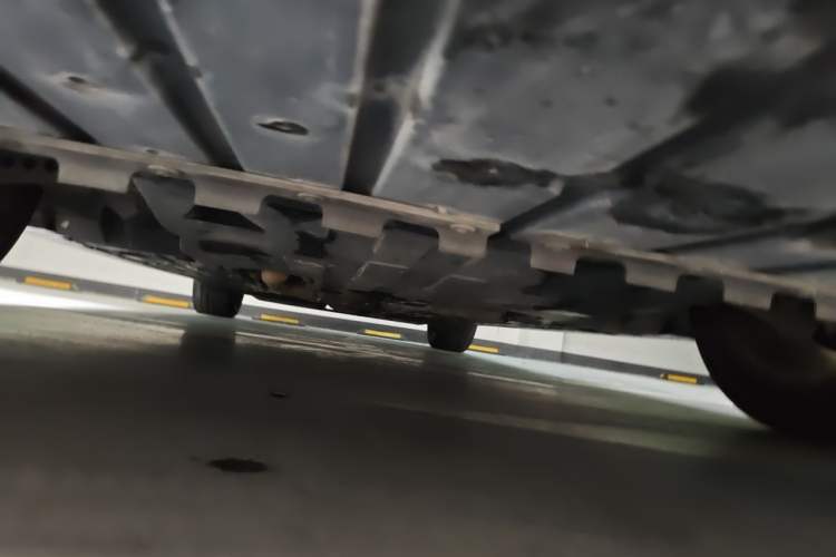 Used Jaguar XJ 2013 XJL 2.0T Elegance Business Edition Chassis Front
