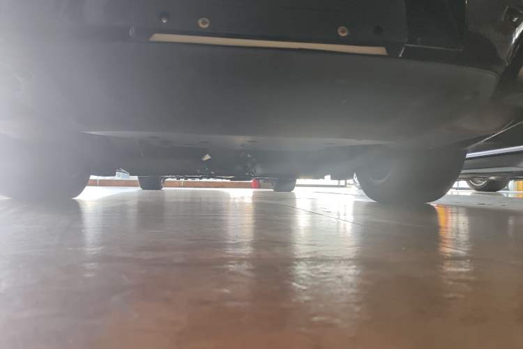 Used Jaguar XJ 2013 XJL 2.0T Elegance Business Edition Chassis Rear