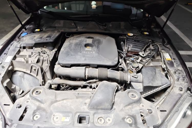 Used Jaguar XJ 2013 XJL 2.0T Elegance Business Edition Engine Bay