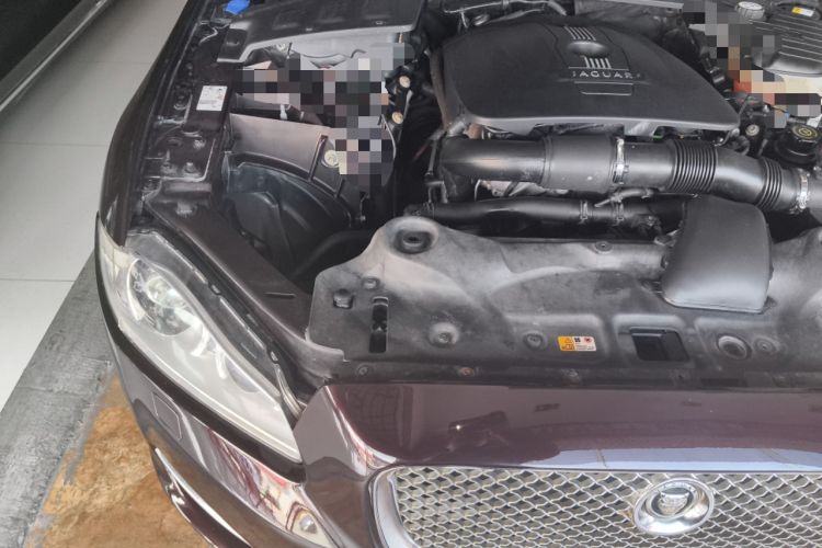 Used Jaguar XJ 2013 XJL 2.0T Elegance Business Edition Engine Bay Right