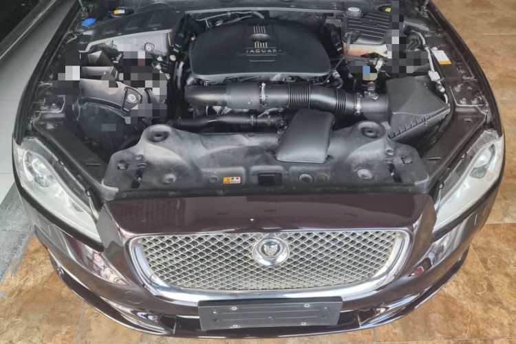 Used Jaguar XJ 2013 XJL 2.0T Elegance Business Edition Engine Bay