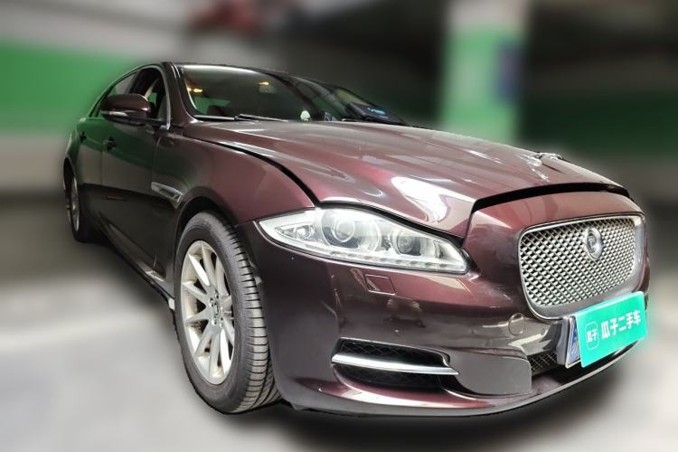 Used Jaguar XJ 2013 XJL 2.0T Elegance Business Edition Front Right 45 Deg