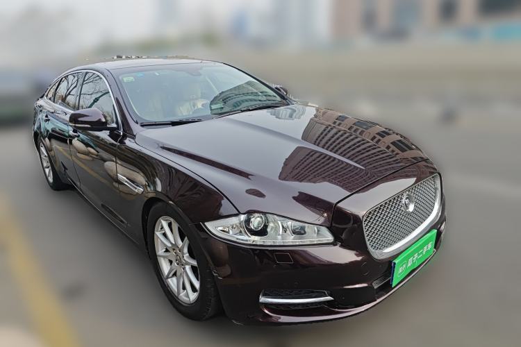 Used Jaguar XJ 2013 XJL 3.0 SC Panoramic Business Edition Front Right 45 Deg