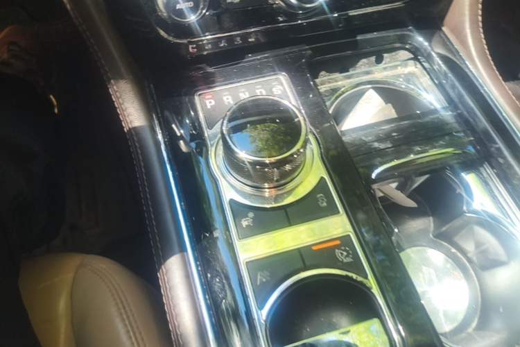 Used Jaguar XJ 2013 XJL 3.0 SC Panoramic Business Edition Gear Lever
