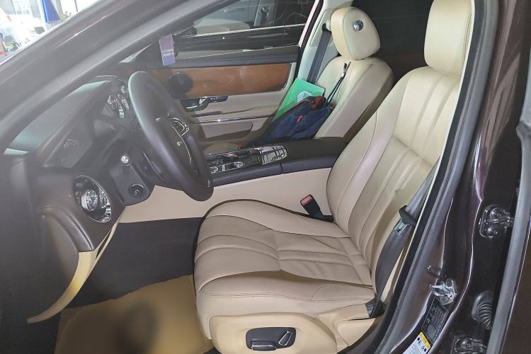 Used Jaguar XJ 2013 XJL 2.0T Elegance Business Edition Left Front Seat