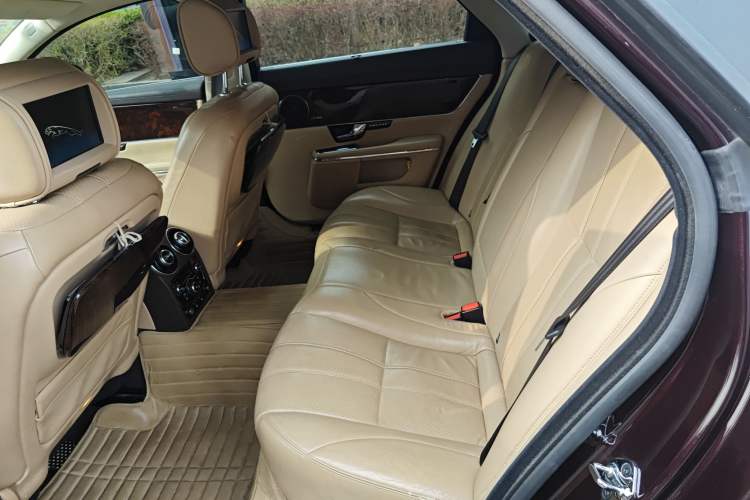 Used Jaguar XJ 2013 XJL 3.0 SC Panoramic Business Edition Left Rear Seat