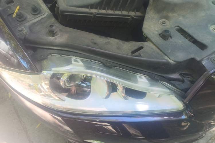Used Jaguar XJ 2013 XJL 3.0 SC Panoramic Business Edition Right Front Headlight