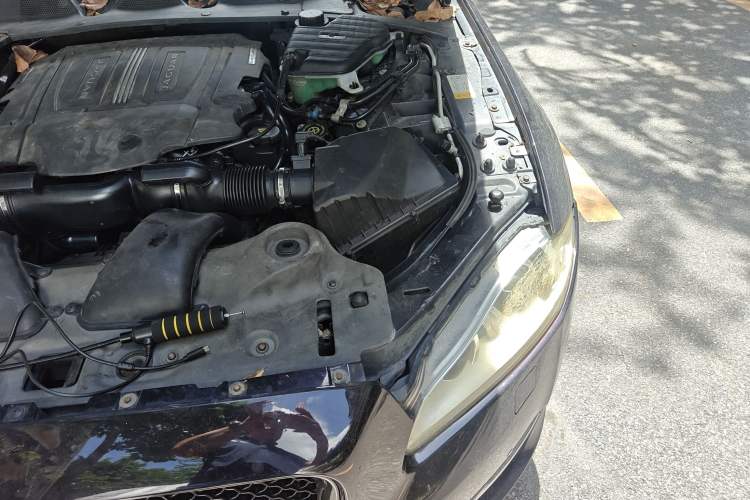 Used Jaguar XJ 2013 XJL 3.0 SC Panoramic Business Edition Engine Bay Left
