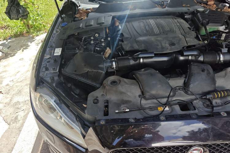Used Jaguar XJ 2013 XJL 3.0 SC Panoramic Business Edition Engine Bay Right