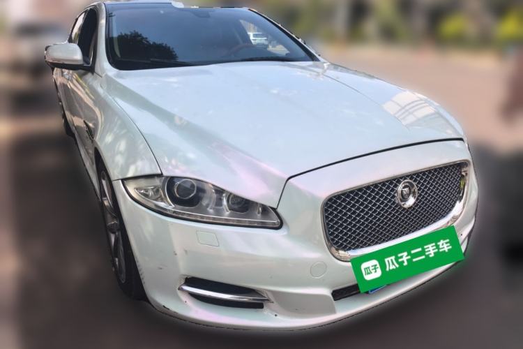 Used Jaguar XJ 2013 XJL 3.0 SC Four-Wheel Drive Flagship Business Edition Front Right 45 Deg