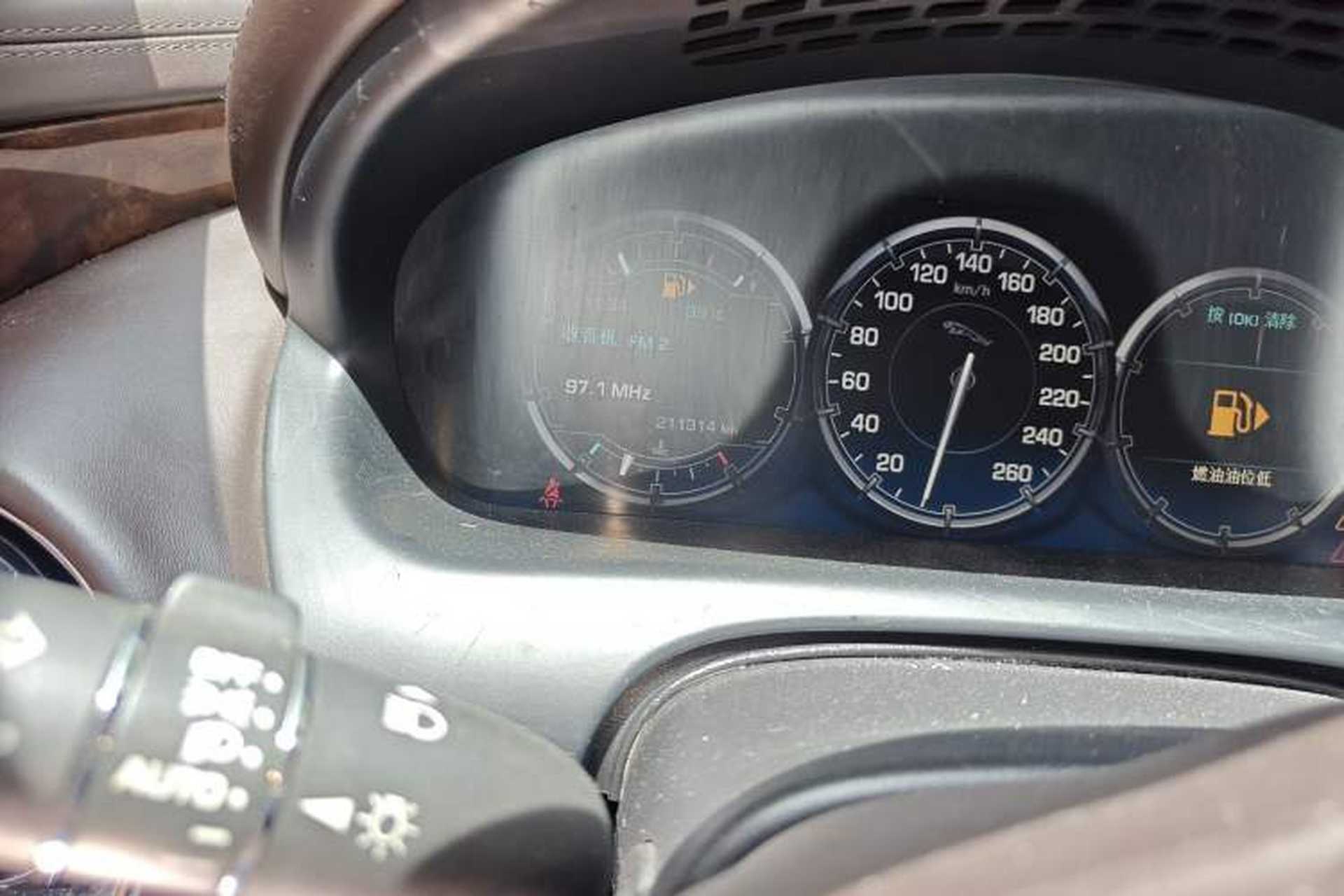Used Jaguar XJ 2013 XJL 3.0 SC Panoramic Business Edition Odometer Close Up
