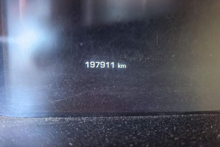 Used Jaguar XJ 2013 XJL 3.0 SC Four-Wheel Drive Flagship Business Edition Odometer Close Up