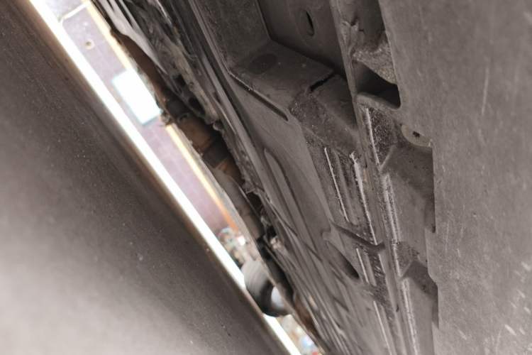 Used Jaguar XJ 2013 XJL 2.0T Panoramic Business Edition Chassis Front Left