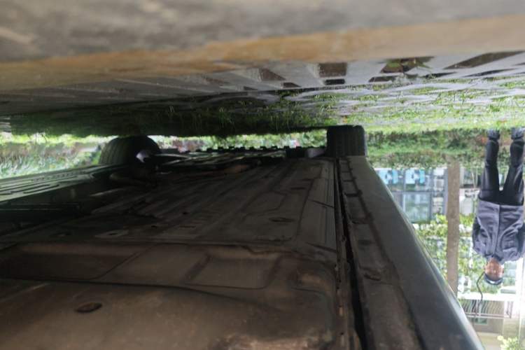 Used Jaguar XJ 2013 XJL 3.0 SC Panoramic Business Edition Chassis Front Left